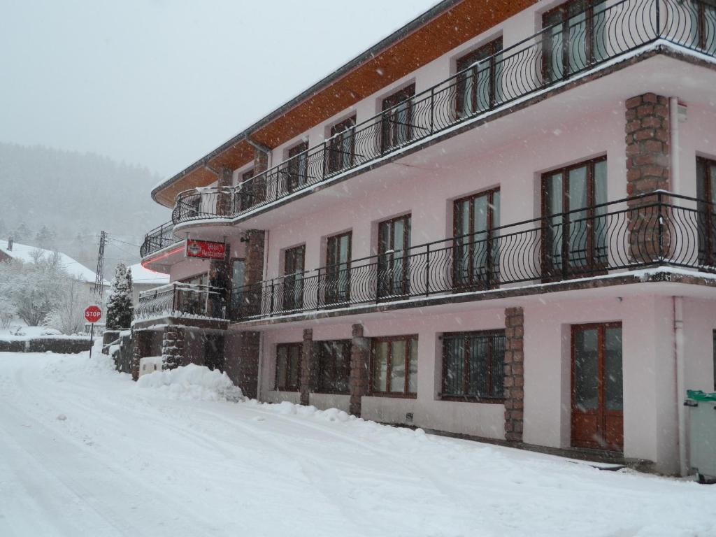 Les Jolis Coeurs Hotel Thiéfosse Exterior foto